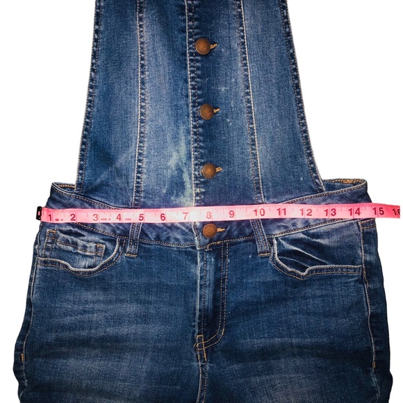 GUC✨ REFUGE women's medium blue jean denim overalls with criss cross back straps - Picture 13 of 13